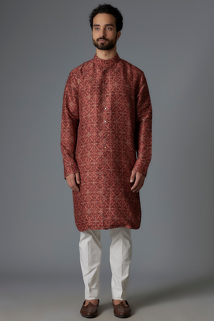 Red Raw Silk Printed Kurta Set by Divyam Mehta Men at Pernia's Pop Up Shop