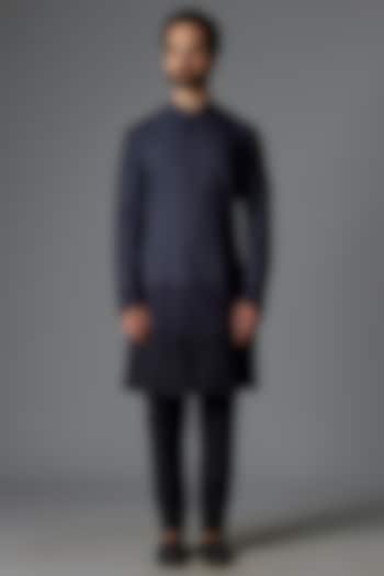 Space Blue Linen Matka Ombre Kurta Set by Divyam Mehta Men at Pernia's Pop Up Shop