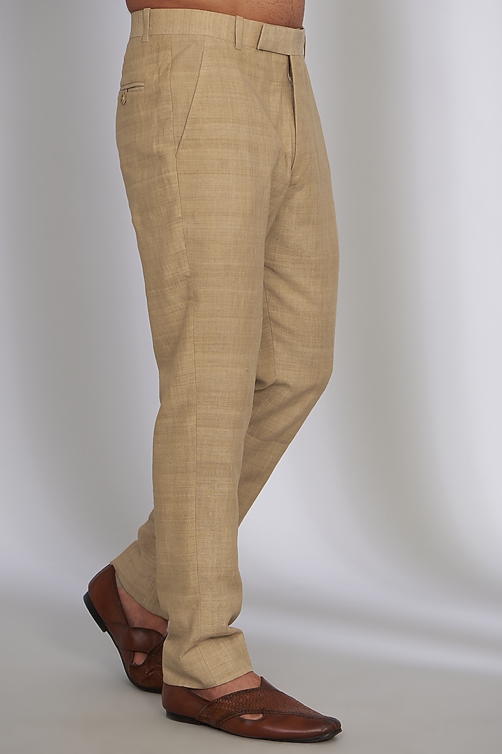 Ecru Matka Silk Printed Kurta Set by Divyam Mehta Men at Pernia's Pop Up Shop