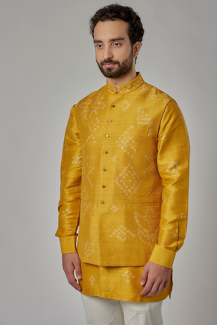 Haldi Yellow Raw Silk Printed Bundi Set by Divyam Mehta Men at Pernia's Pop Up Shop