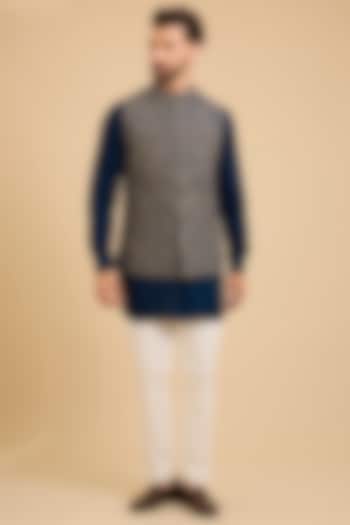 Midnight Blue Matka Silk Bundi Jacket Set by Divyam Mehta Men at Pernia's Pop Up Shop