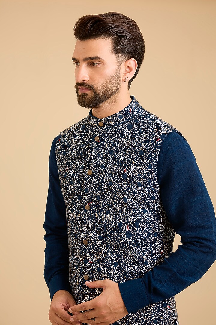Midnight Blue Matka Silk Bundi Jacket Set by Divyam Mehta Men at Pernia's Pop Up Shop
