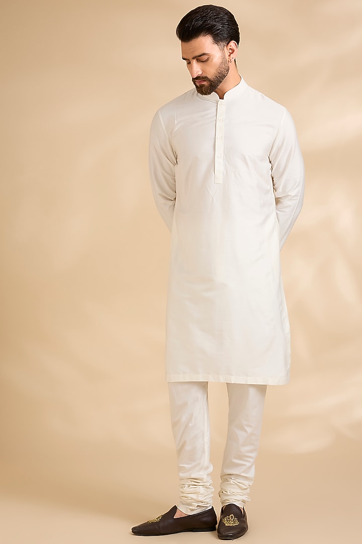 Vanilla White Raw Silk Embroidered Groom Sherwani Set by Divyam Mehta Men at Pernia's Pop Up Shop