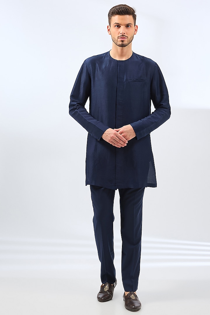 Navy Blue Silk Embroidered Groom Indowestern Jacket Set by Divyam Mehta Men at Pernia's Pop Up Shop