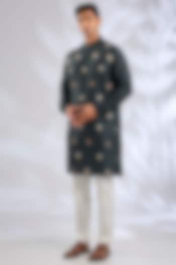 Bottle Green Matka Silk Kurta Set by Divyam Mehta Men at Pernia's Pop Up Shop