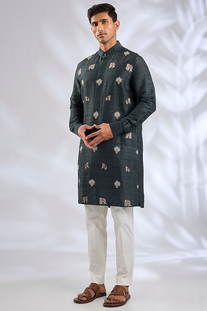 Bottle Green Matka Silk Kurta Set by Divyam Mehta Men at Pernia's Pop Up Shop