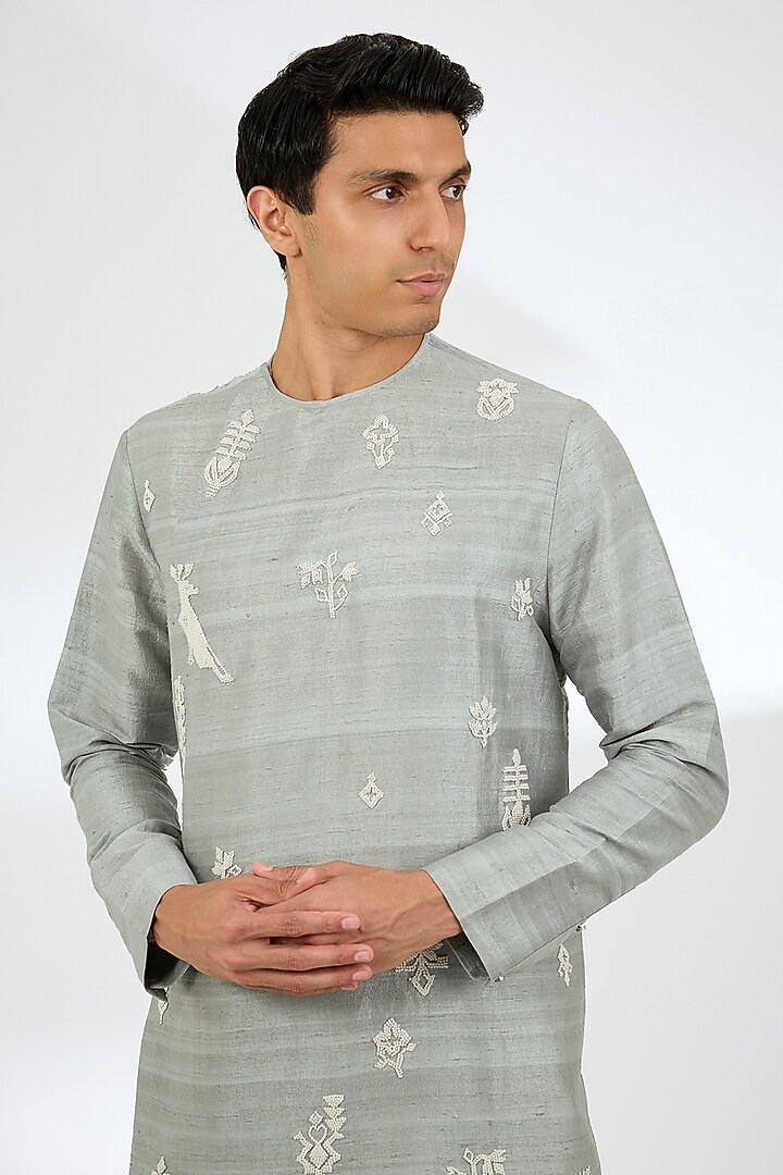 Blue Silk Kurta Set by Divyam Mehta Men at Pernia's Pop Up Shop