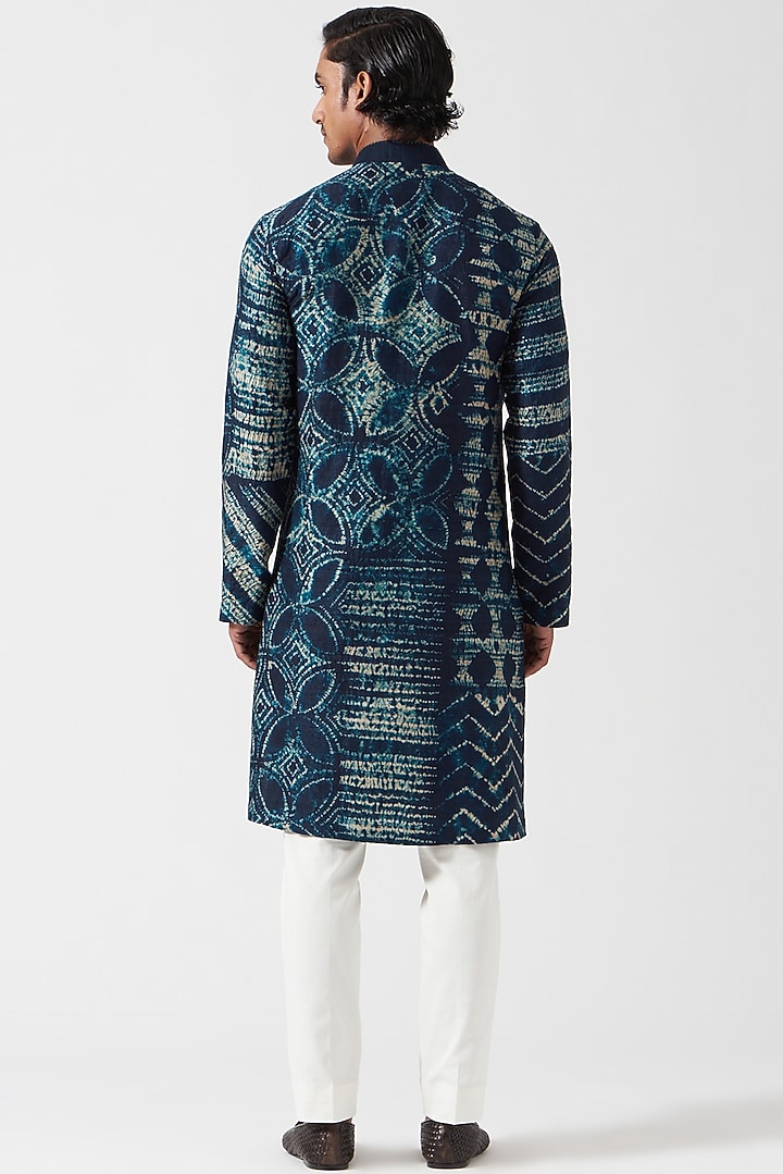 Blue Raw Silk Shibori Printed Kurta Set by Divyam Mehta Men at Pernia's Pop Up Shop