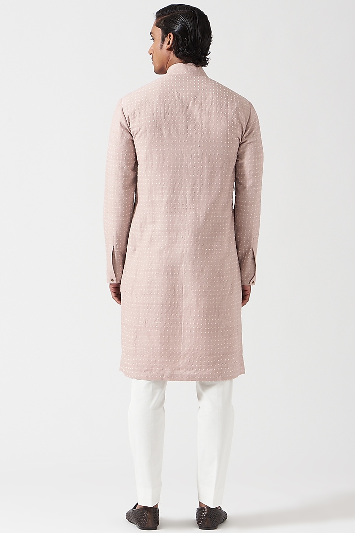 Onion Pink Matka Silk Kurta Set by Divyam Mehta Men at Pernia's Pop Up Shop
