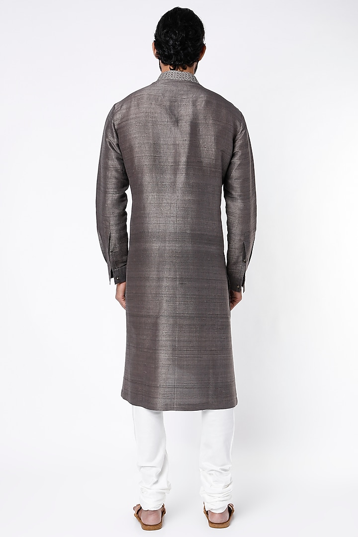 Grey Raw Silk Embroidered Kurta Set by Divyam Mehta Men at Pernia's Pop Up Shop