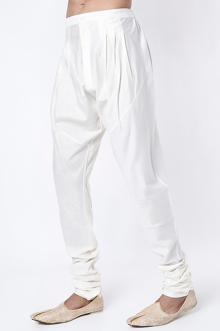 White Raw Silk Wedding Sherwani Set by Divyam Mehta Men at Pernia's Pop Up Shop