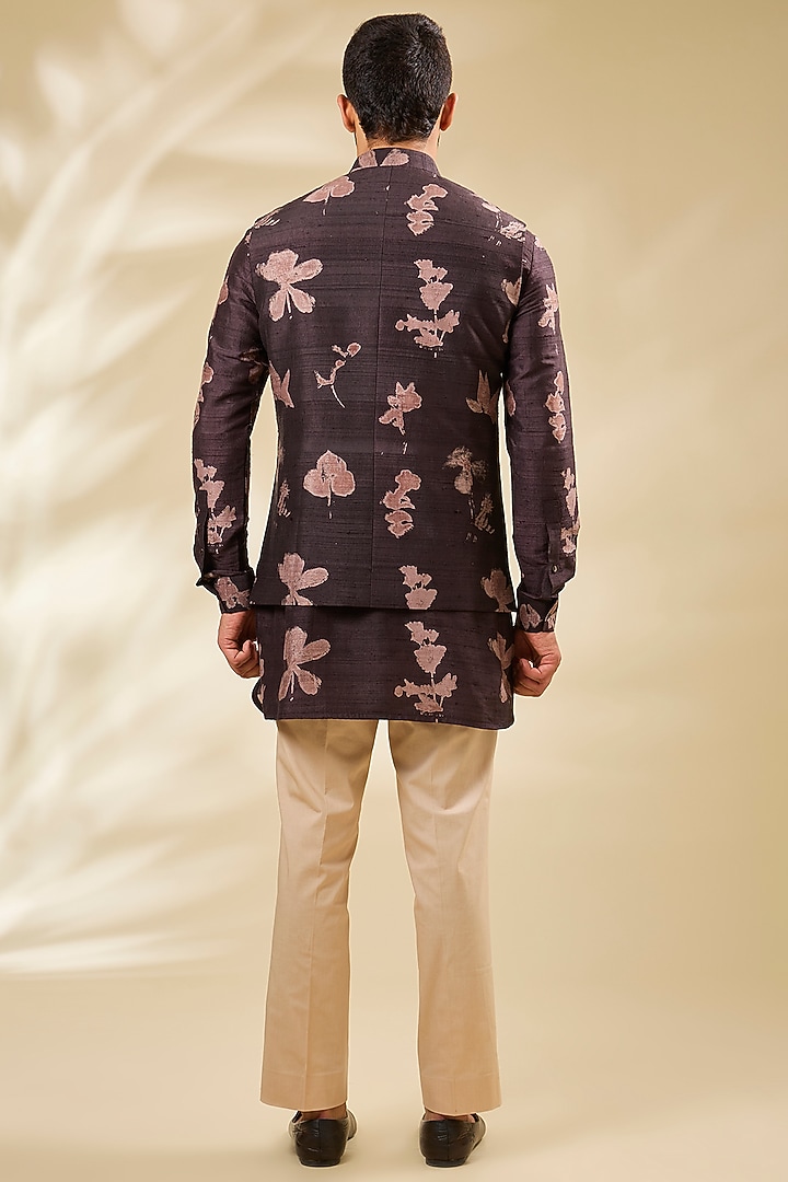 Jamun Purple Silk Digital Printed Bundi Set by Divyam Mehta Men at Pernia's Pop Up Shop