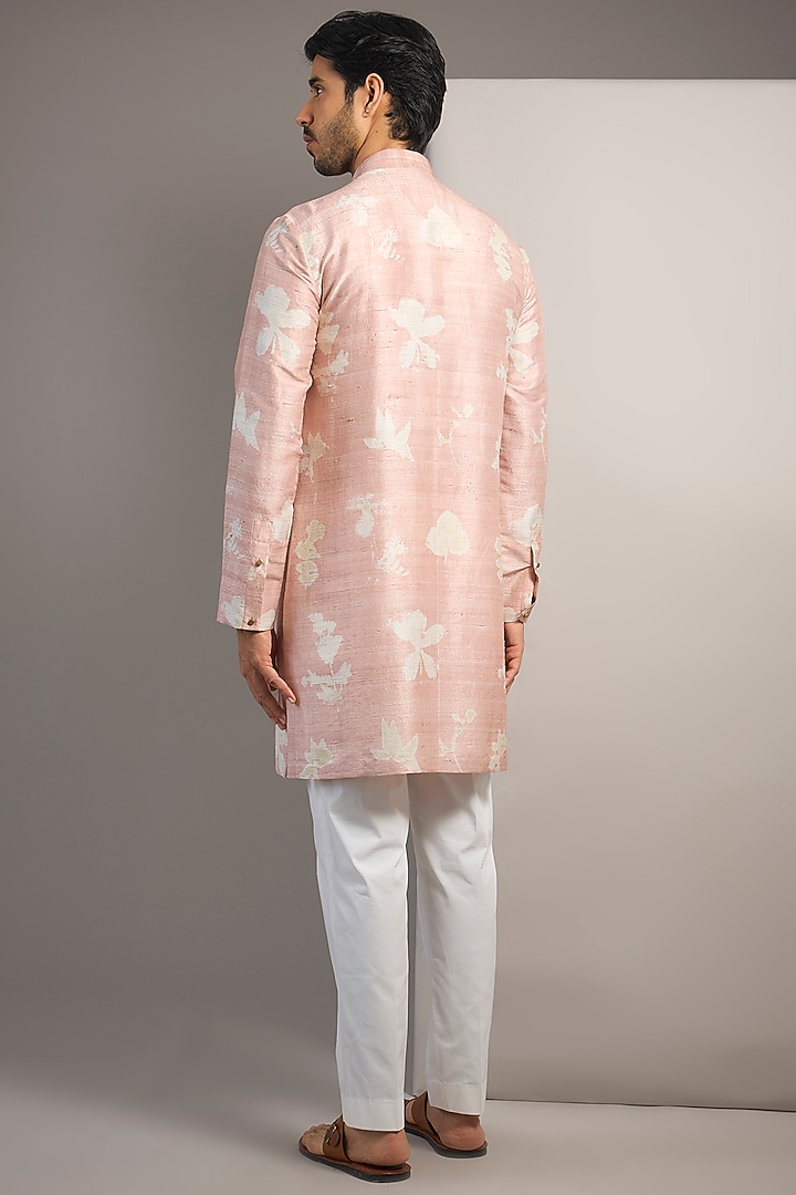Rose Quartz Raw Silk Kurta Set by Divyam Mehta Men at Pernia's Pop Up Shop