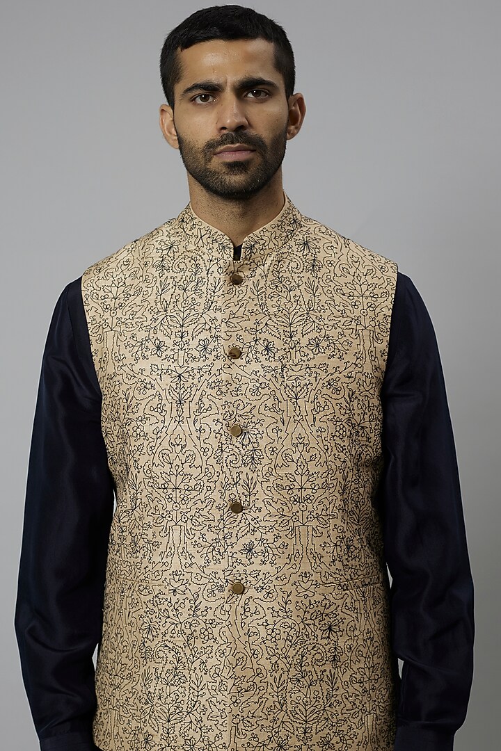 Beige Raw Silk Embroidered Bundi Jacket Set by Divyam Mehta Men at Pernia's Pop Up Shop