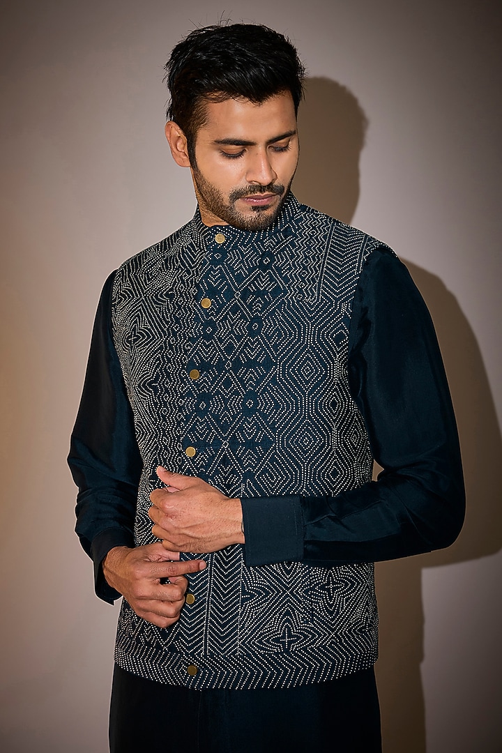 Dark Indigo Dupion Silk Embroidered Bundi Jacket Set by Divyam Mehta Men at Pernia's Pop Up Shop