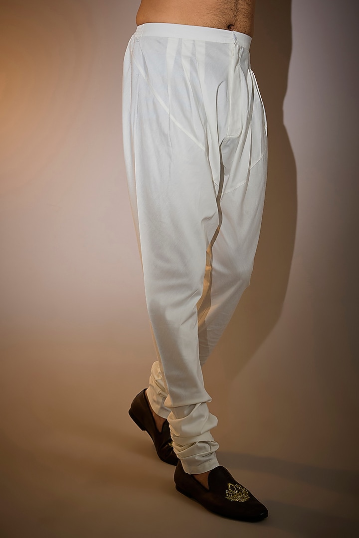 Ivory Raw Silk & Katan Silk Embroidered Kurta Set by Divyam Mehta Men at Pernia's Pop Up Shop