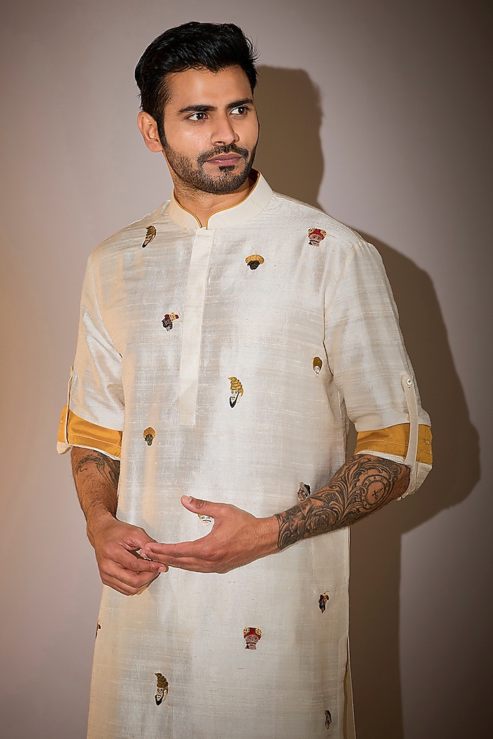 Ivory Raw Silk & Katan Silk Embroidered Kurta Set by Divyam Mehta Men at Pernia's Pop Up Shop