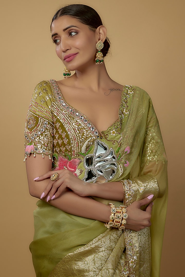 Olive Green Handloom Organza Embellished Bridal Saree Set by Daamann by Mohit Falod at Pernia's Pop Up Shop