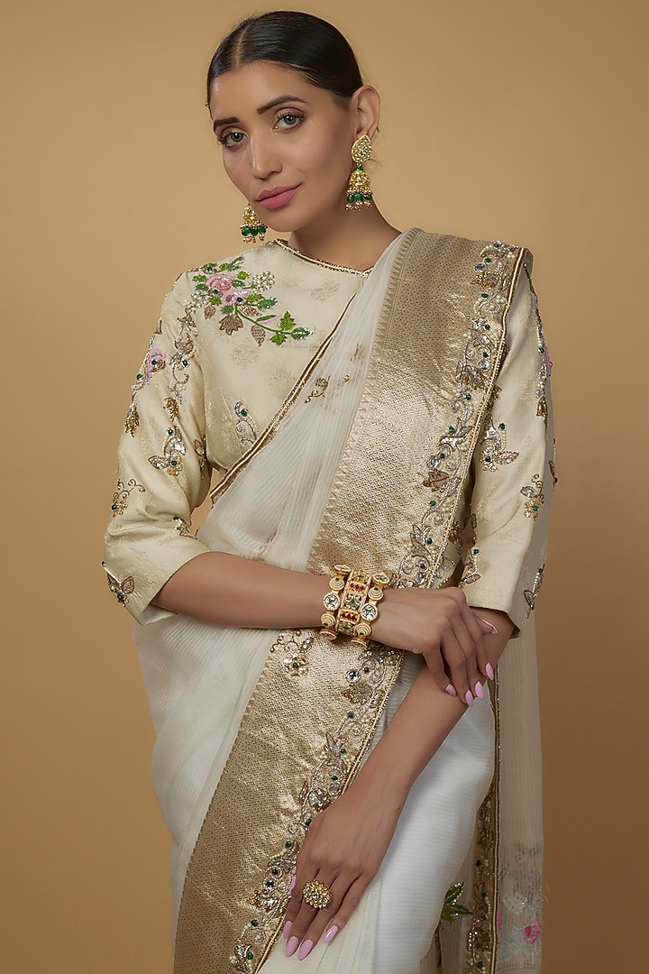 Ivory & Gold Handloom Organza Embroidered Bridal Saree Set by Daamann by Mohit Falod at Pernia's Pop Up Shop