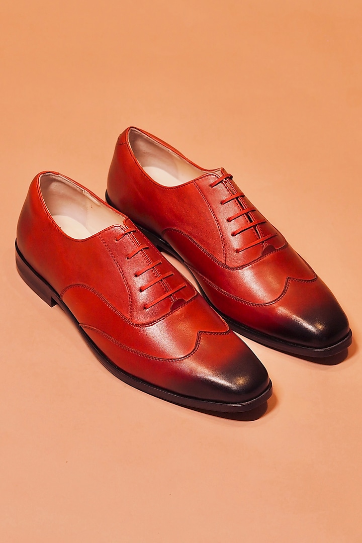 Reddish-Brown Leather Oxford Shoes by Dmodot