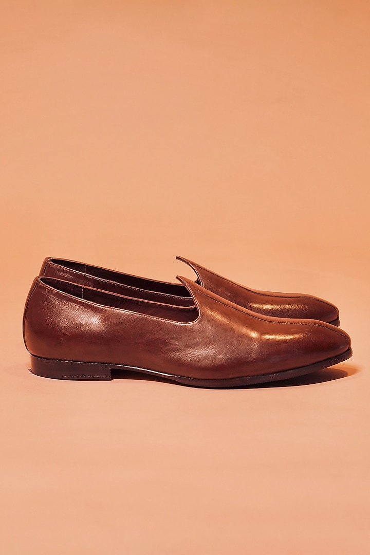 Brown Leather Mojaris by Dmodot at Pernia's Pop Up Shop