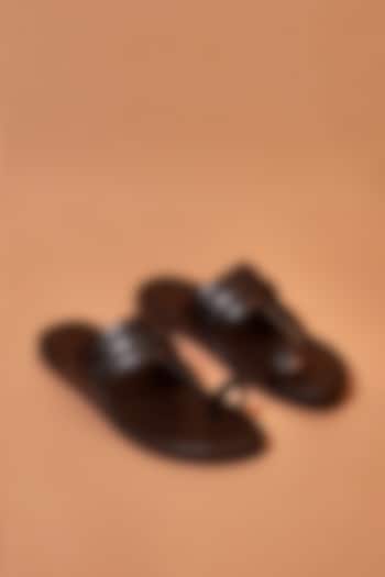 Brown Leather Braided Kolhapuri Flats by Dmodot at Pernia's Pop Up Shop