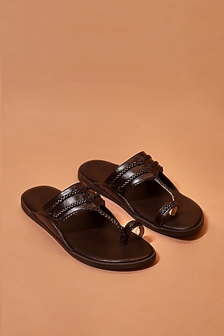 Brown Leather Braided Kolhapuri Flats by Dmodot