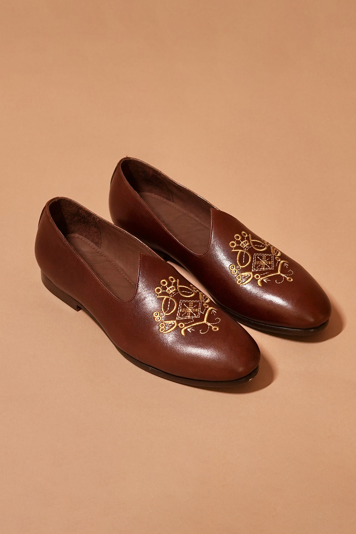 Brown Full Grain Leather Hand Embroidered Mojaris by Dmodot