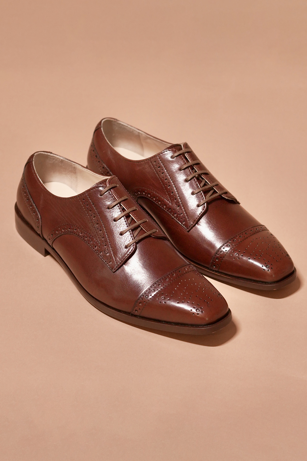 Dark Brown Full Grain Leather Oxford Shoes by Dmodot