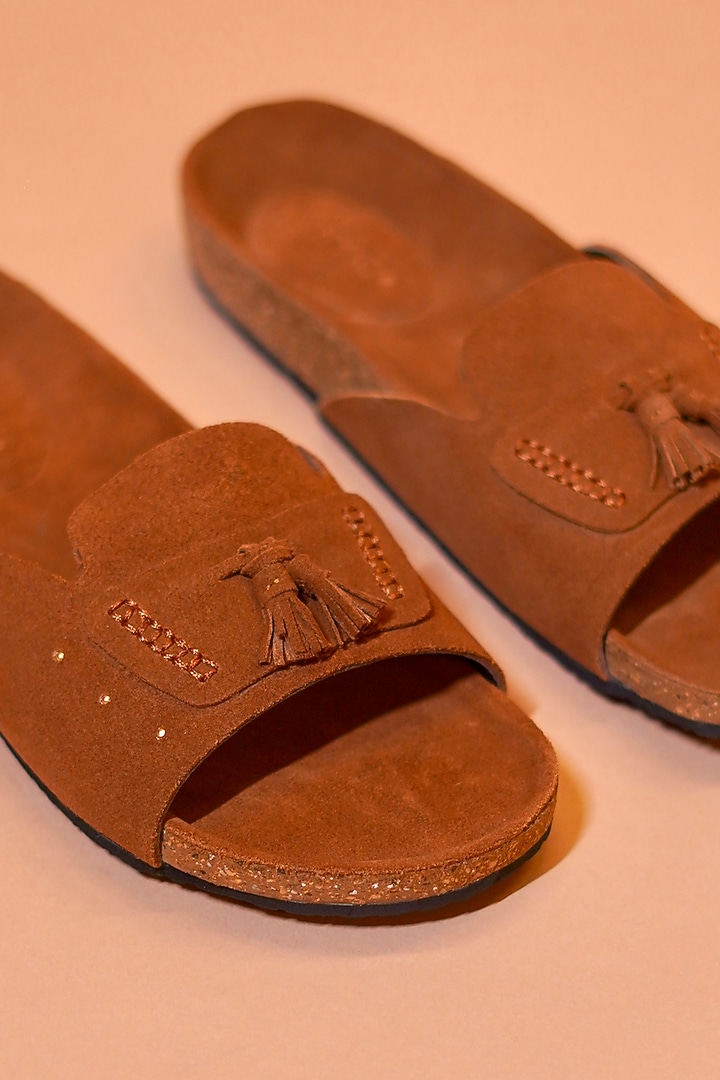 Tan Textured Milled Leather Chappals by Dmodot at Pernia's Pop Up Shop