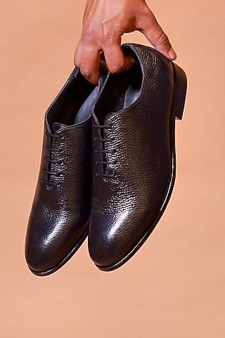 Black Textured Milled Leather Shoes by Dmodot