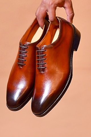 Brown Leather Shoes by Dmodot