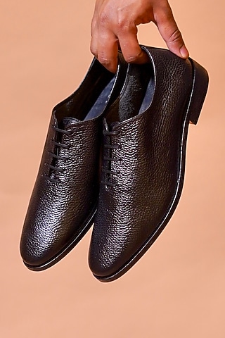 Black Textured Milled Leather Shoes by Dmodot