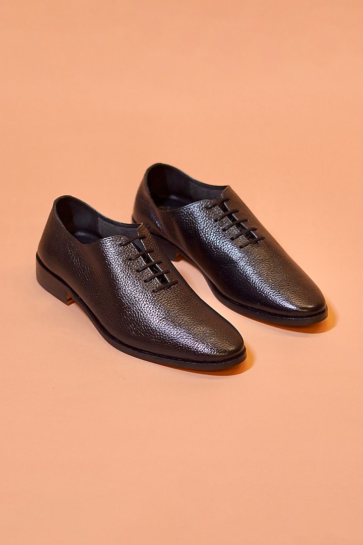 Black Textured Milled Leather Shoes by Dmodot at Pernia's Pop Up Shop