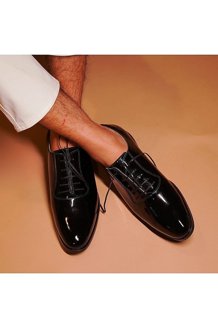 Black Leather Shoes by Dmodot