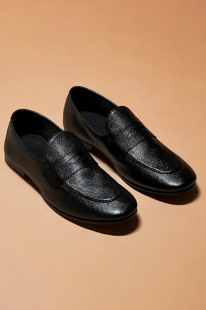 Black Leather Loafers by Dmodot