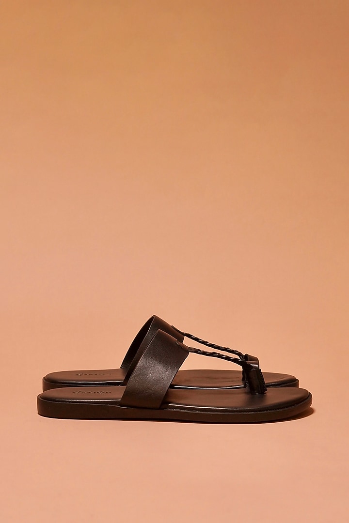 Black Leather Kolhapuri Slippers by Dmodot at Pernia's Pop Up Shop