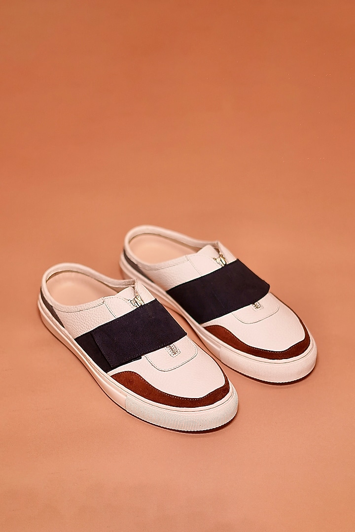 White & Navy Grain Leather Mules by Dmodot at Pernia's Pop Up Shop