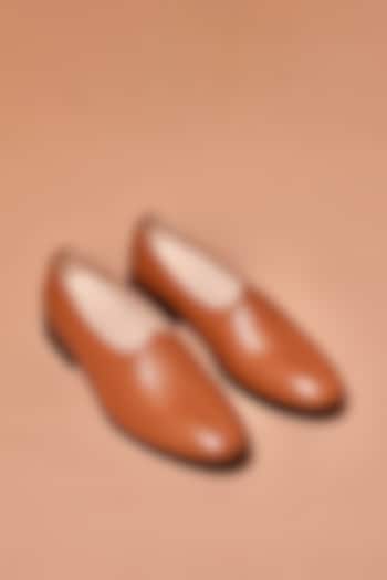 Tan Leather Mojaris by Dmodot at Pernia's Pop Up Shop