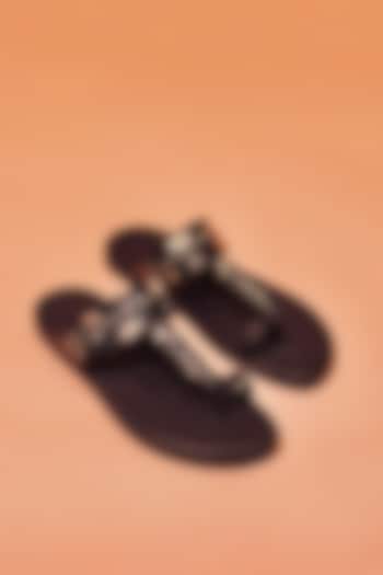 Black Grain Leather Embroidered Kolhapuri Flats by Dmodot at Pernia's Pop Up Shop