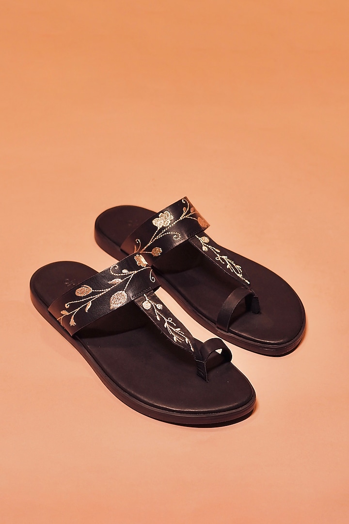 Black Grain Leather Embroidered Kolhapuri Flats by Dmodot at Pernia's Pop Up Shop