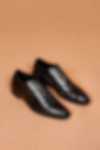 Black Leather Embossed Oxford Shoes by Dmodot at Pernia's Pop Up Shop