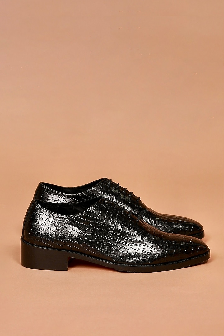 Black Leather Embossed Oxford Shoes by Dmodot at Pernia's Pop Up Shop