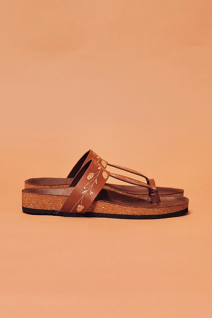Brown Full-Grain Leather Kolhapuri by Dmodot at Pernia's Pop Up Shop