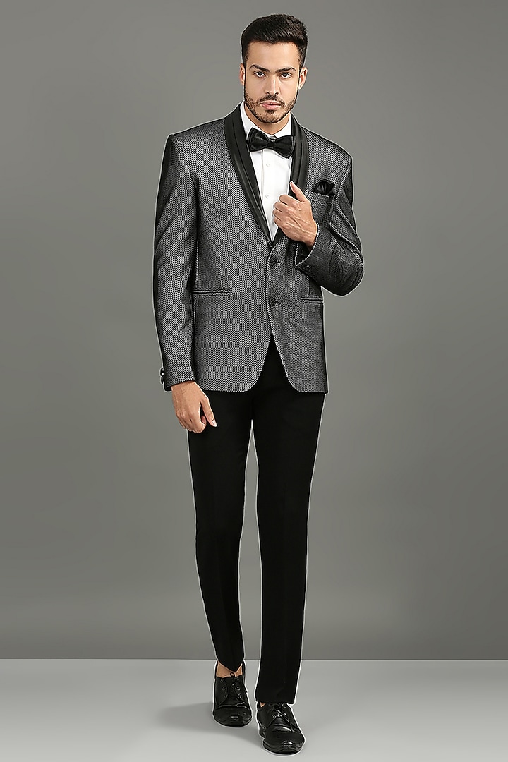 Grey Suiting Tuxedo Set by DMODE