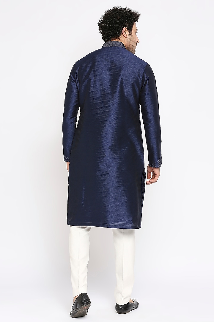 Midnight Blue Textured Silk Thread Work Kurta Set by DMODE at Pernia's Pop Up Shop