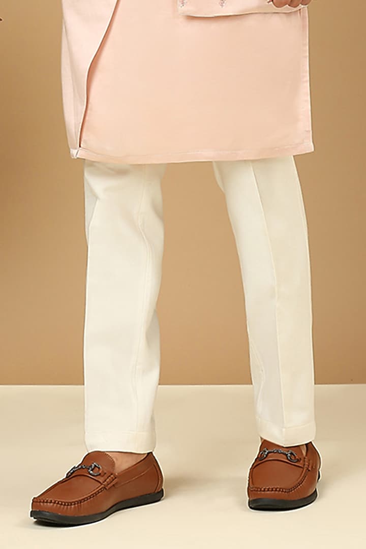 Pink Linen Silk Embroidered Kurta Set by DMODE at Pernia's Pop Up Shop