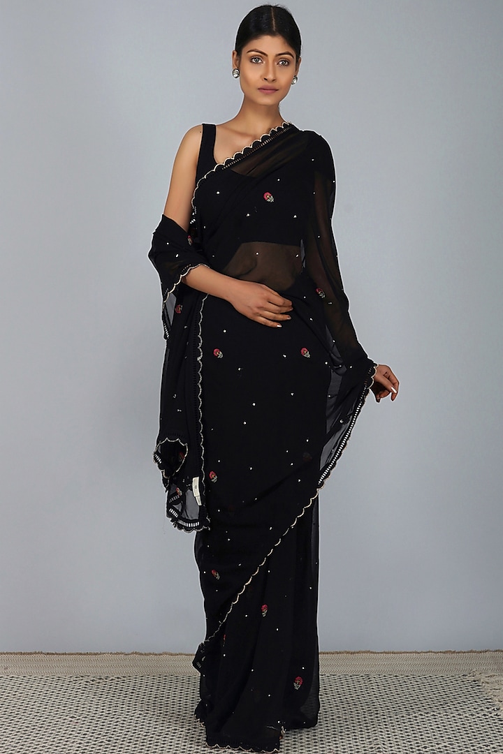 Black Embellished Saree by Devyani Mehrotra