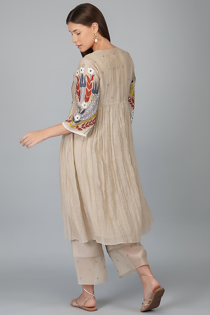 Beige Chanderi Embellished Jacket Kurta Set by Devyani Mehrotra at Pernia's Pop Up Shop
