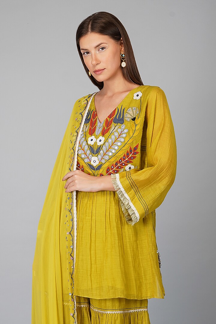 Lime Georgette & Chanderi Gharara Set by Devyani Mehrotra at Pernia's Pop Up Shop